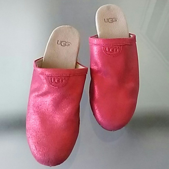 UGG Mules/Clogs - Picture 1 of 6